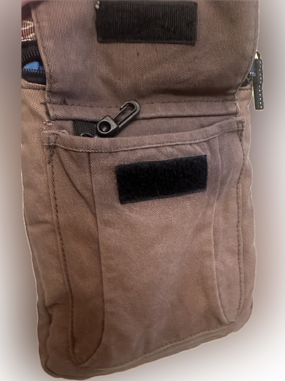 KAVU Keeper Crossbody Bag - Picture 3 of 6